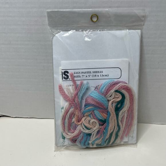 NEW Dimensions Crewel Pastel Shells 7" X 5" - Picture 2 of 3